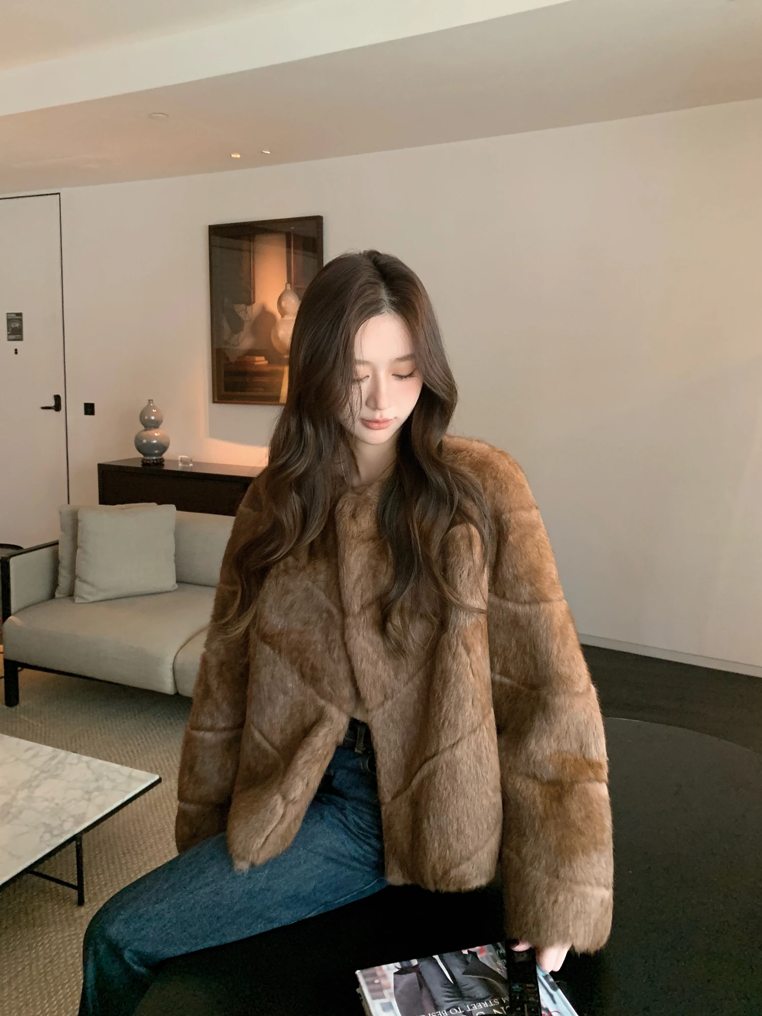 

Женское пальто из натурального меха кролика, теплое и комфортное, из цельных шкурок, молодежное, зимнее, новинка