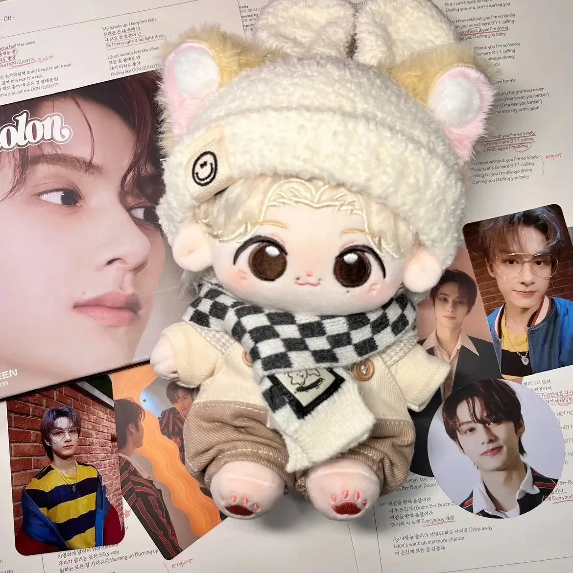 محشوة 20 سنتيمتر لعبة أنيمي WenJunhui يونيو الحيوان الأذن وسيم الشعر الأصفر الجسم أفخم دمية الكرتون فستان دمية محشوة تأثيري هدية