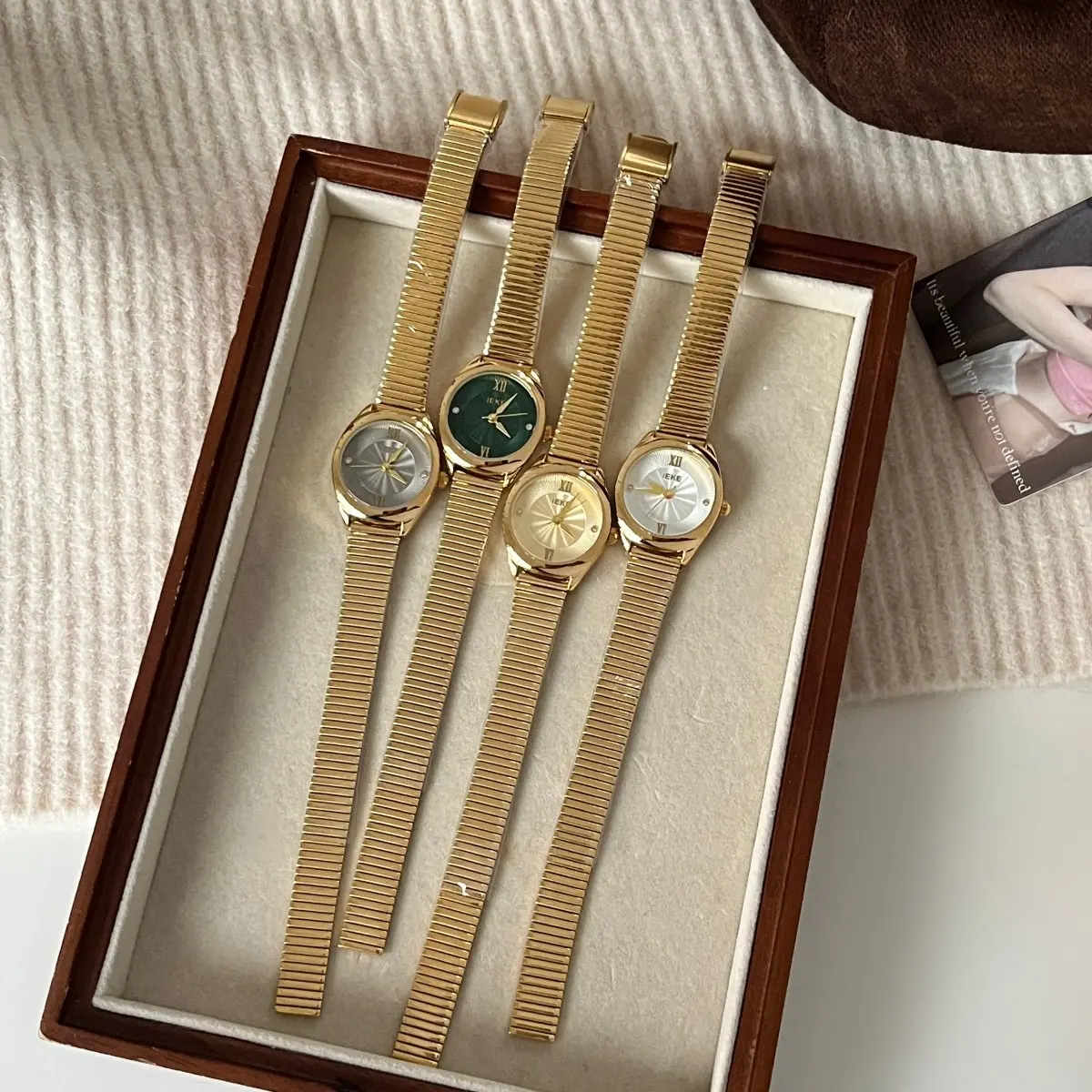 New Stylish Women'S Watch, Chic Fashion Chain Strap, Versatile Round Dial Quartz Wristwatch, A Creative Gift For Women.