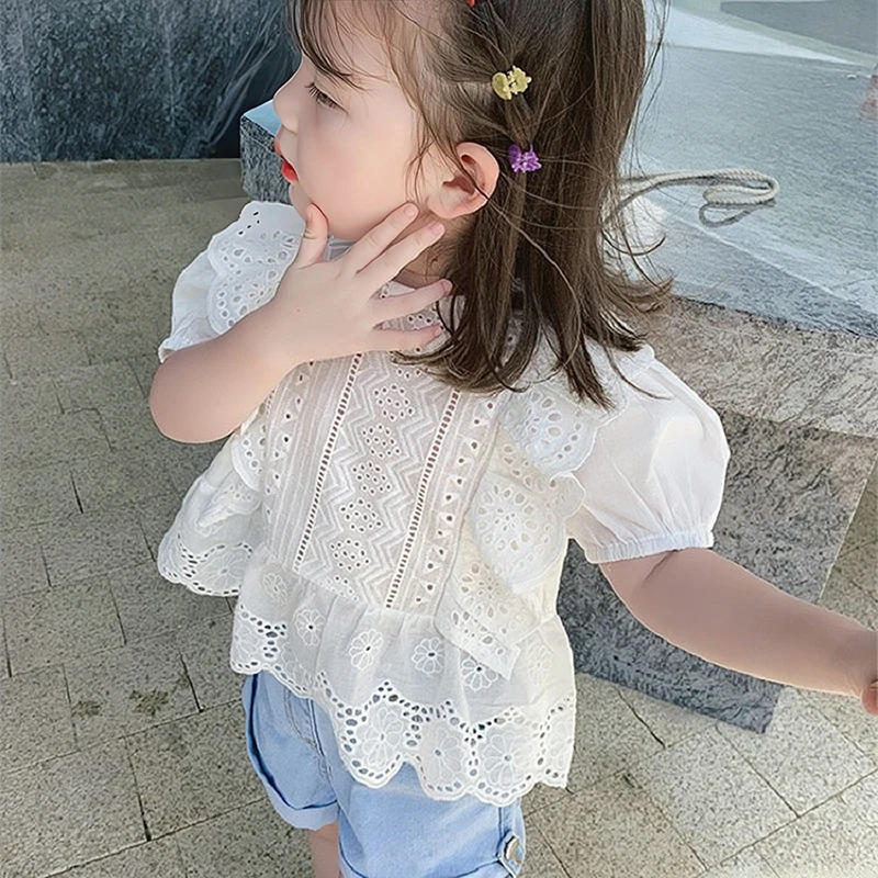 Children\'s Fashionable Sweet Korean Style Summer Girls Top Bottoming Shirt Short Sleeves Hollowed-out Hem Design Clothing