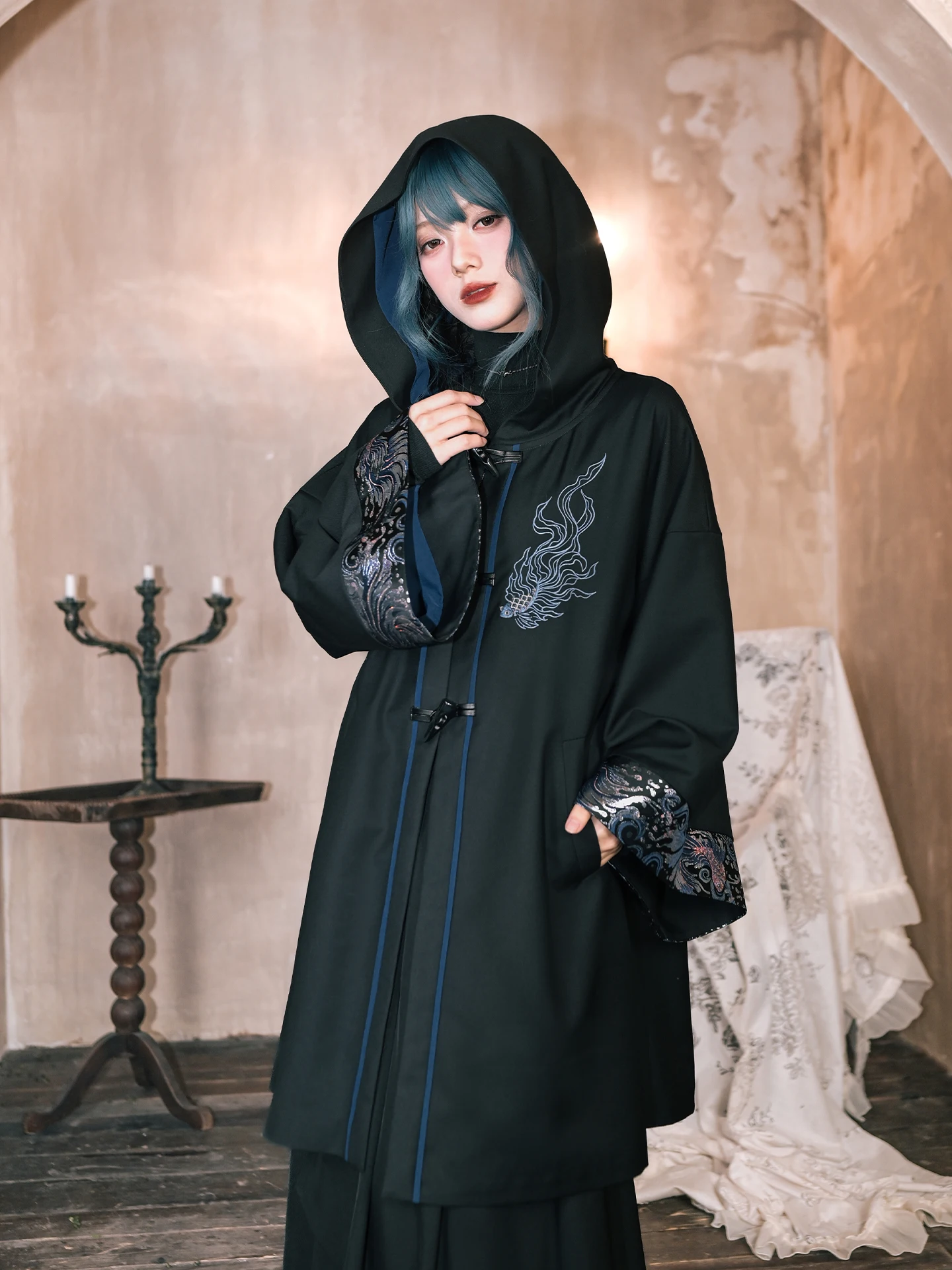 

Loose Women's Hanfu Sle Embroidered Long Coat Spring Season Gold Tead Woven Outerwear Original Design Polyester Viscose