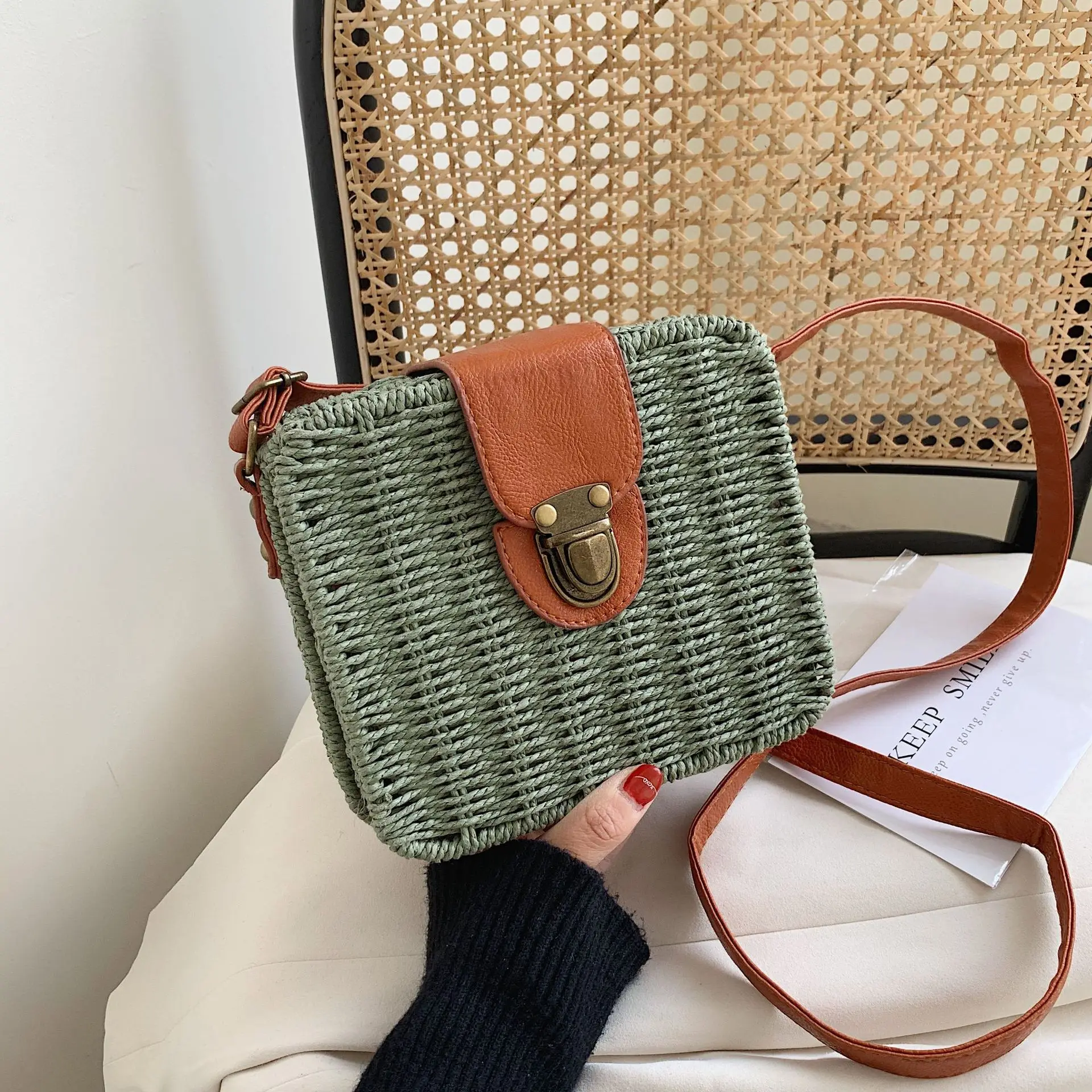 Summer Rattan Straw Bag For Women Woven Handmade Shoulder Bag Small Round Bag Vacation Seasid Beach Bag Shopping Purse bolsa