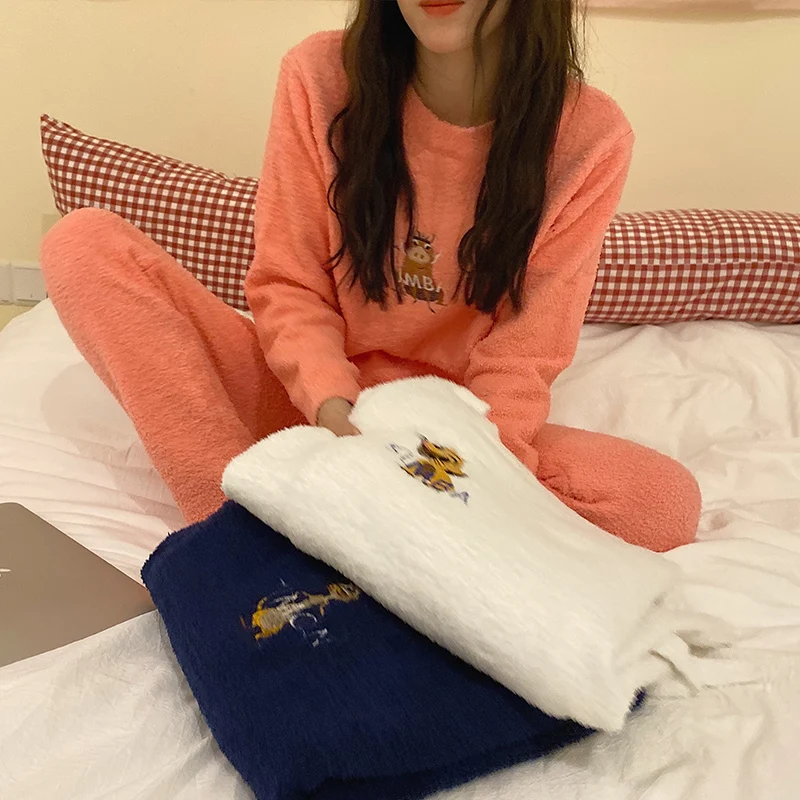 

Pajama Sets Autumn Women Rayon Sleepwear Female Floral Print Flowing Nightwear Round Neck Short Sleeve Capri Pants Light Feel OL