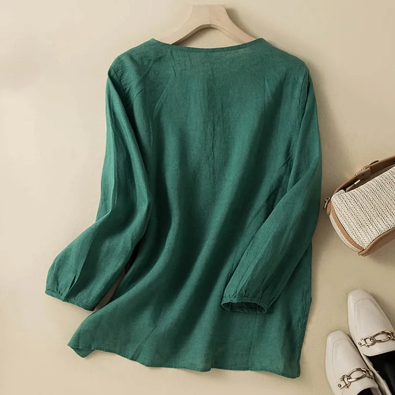 بلوزة كاجوال من القطن والكتان قمصان على الموضة الكورية بلوزات وبلوزات كبيرة الحجم بأكمام طويلة وأزرار مطرزة بلوزات فضفاضة بياقة دائرية