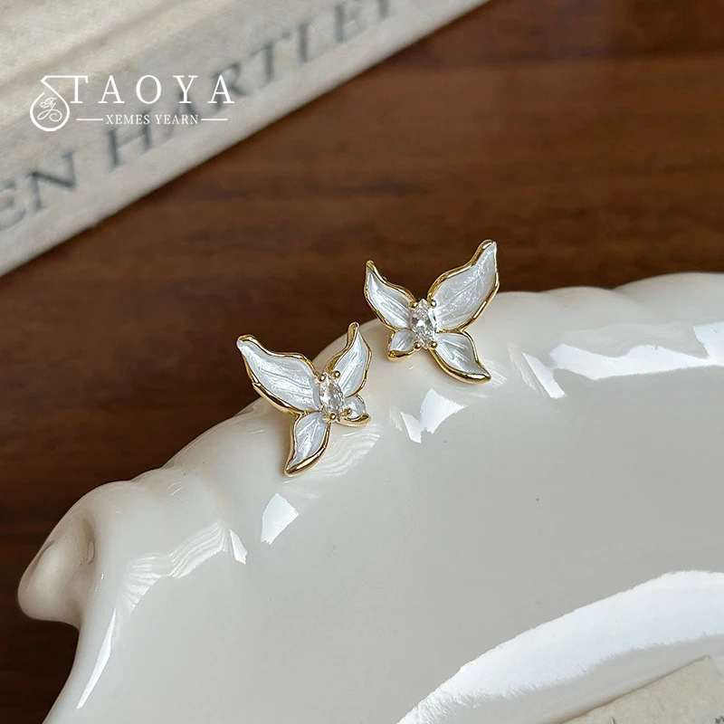 Sweet Flowing Light Enamel Butterfly Mini Earrings For Young Girls 2025 Micro Inlaid Zircon Jewelry Party Trendy Ear Accessories