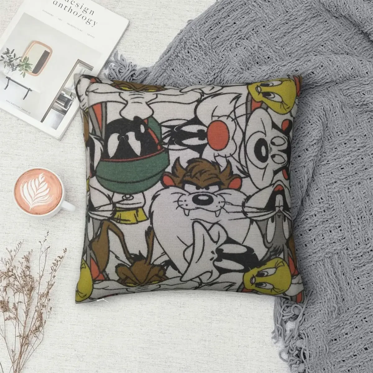 Looney Squad Design Pillowcase Polyester Pillows Cover Cushion Comfort Throw Pillow Sofa Decorative Cushions Used for Bedroom