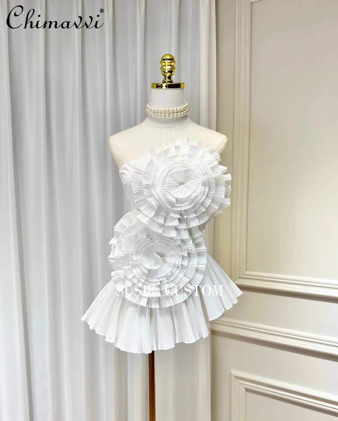 

2023 Spring and Summer New Three-Dimensional Layer Large Flower Strapless Waist A- Line Pleated Mid-Length White Top for Women