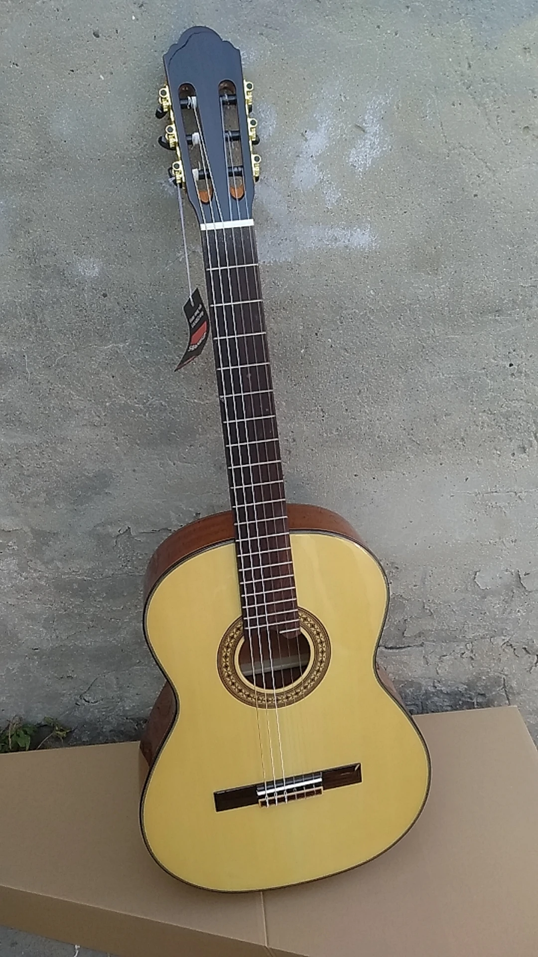 

Верхняя гитара из массива ели, полноразмерная классическая гитара, 39 дюймов. гитара для взрослых, цена распродажи на гитаре для начинающих