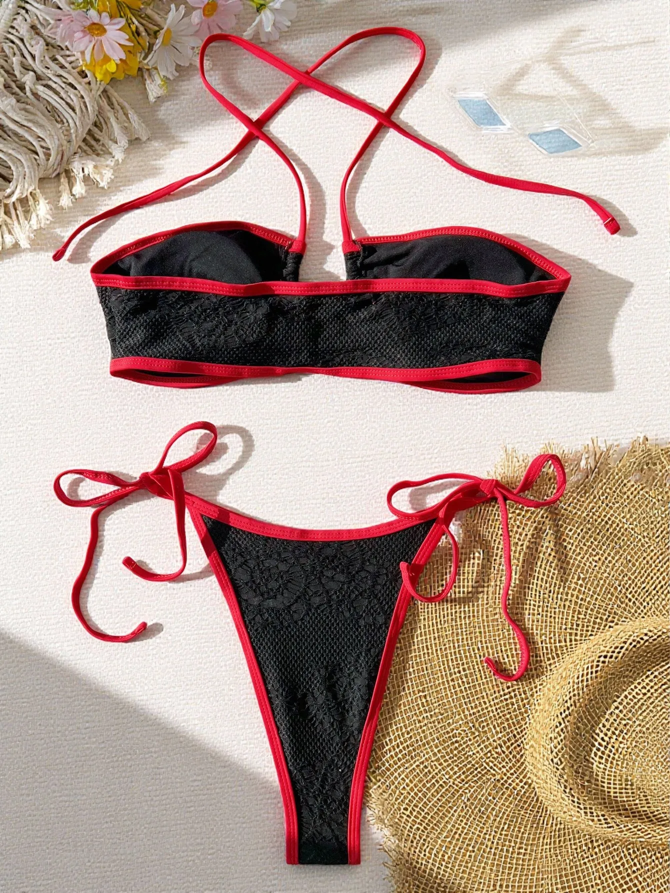 ชุดว่ายน้ำบิกินี่แบบผูกเชือกด้านข้าง ทรงเซ็กซี่ แบบดันทรง 2 ชิ้น สำหรับผู้หญิง