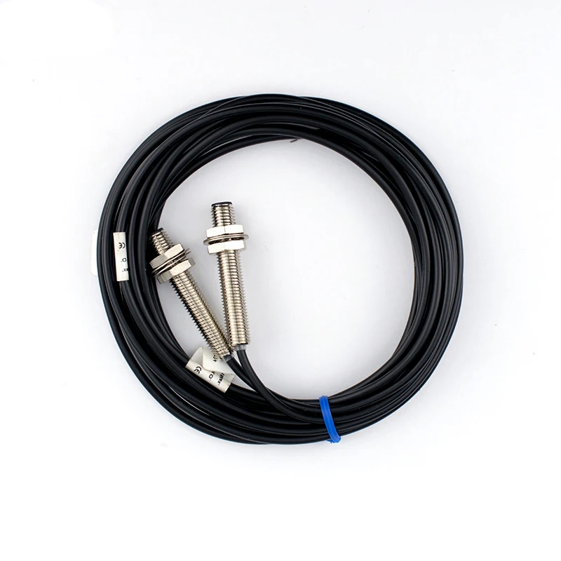 M8 cylindrical laser beam photoelectric switch sensor infrared visible light photoelectric induction switch, light spot 2mm
