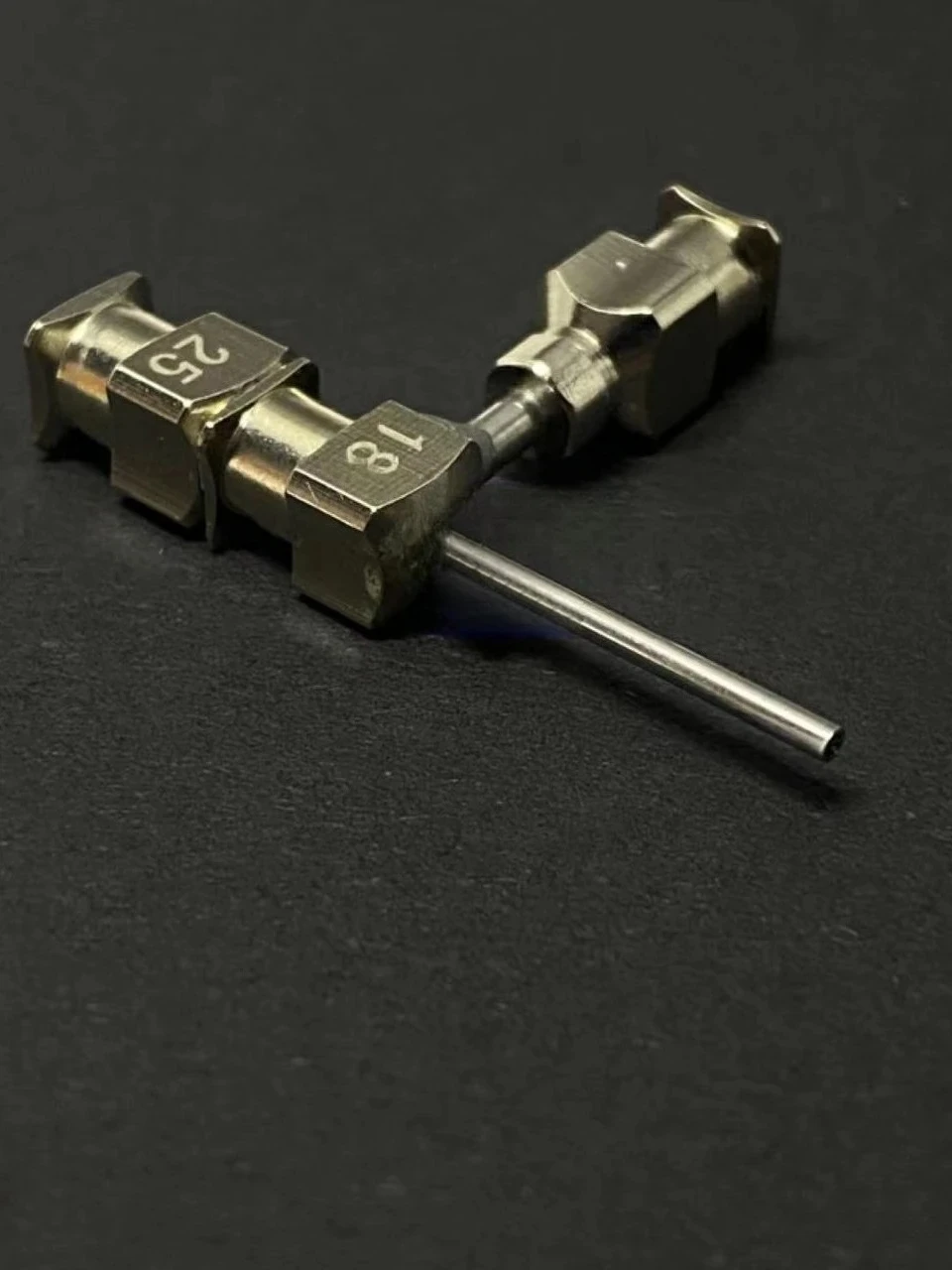 Electrospinning coaxial needle double needle seat flush inside and outside 3D printing molten wet core core hollow fiber