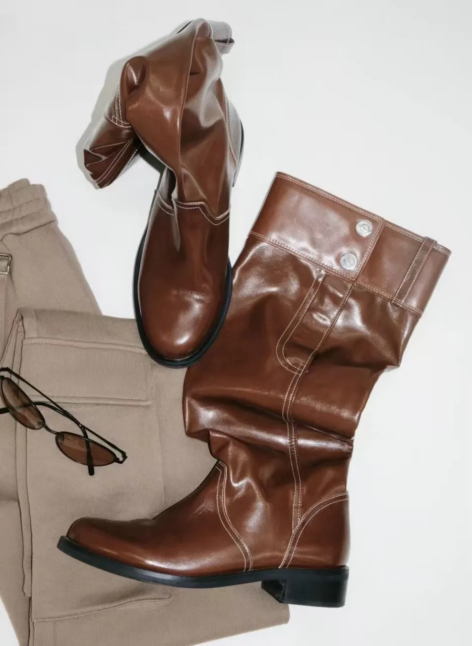 New Women's Brown Patent Leather Knee High Boots Ruched Design Button Decor Round Toe Flat Heel Fashion Casual Daily Boots