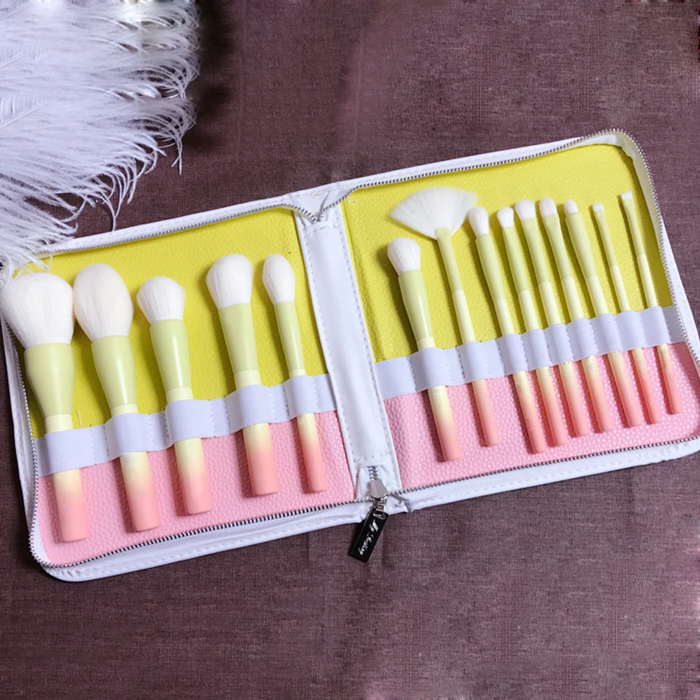 14pcs Gradient Makeup Brushes Set Comfortable Synthetic Hair Make Up Brush Foundation Eye Shadow Lip Brushes with Cosmetic Bag