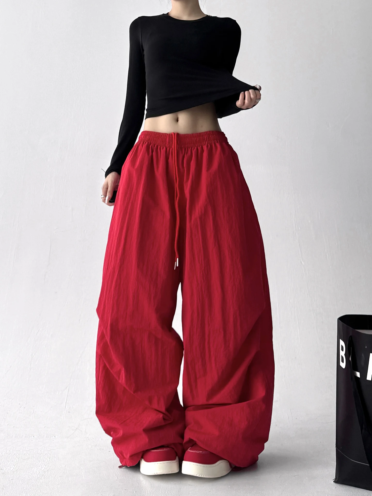 بنطلون واسع الساق مبطن بالصوف الأحمر للنساء، بنطلون تزلج كاجوال فضفاض بأسلوب كسول، تصميم فريد بخصر مرتفع من النايلون بتصميم عتيق