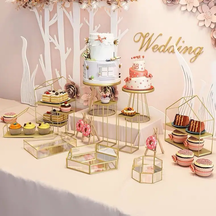 Gold Cake Display Rack Birthday Afternoon Tea Plate Wedding Party Decoration Metal Dessert Shelf Food Cupcake Stands Cakes Tray
