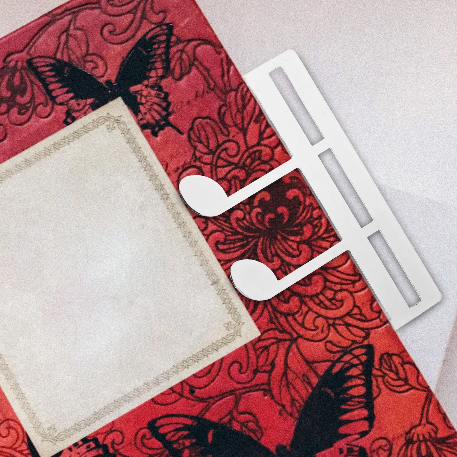 

2 Pcs Metal Clip Music Book Page Holder Musical Score Fancy Strong Clips Stand