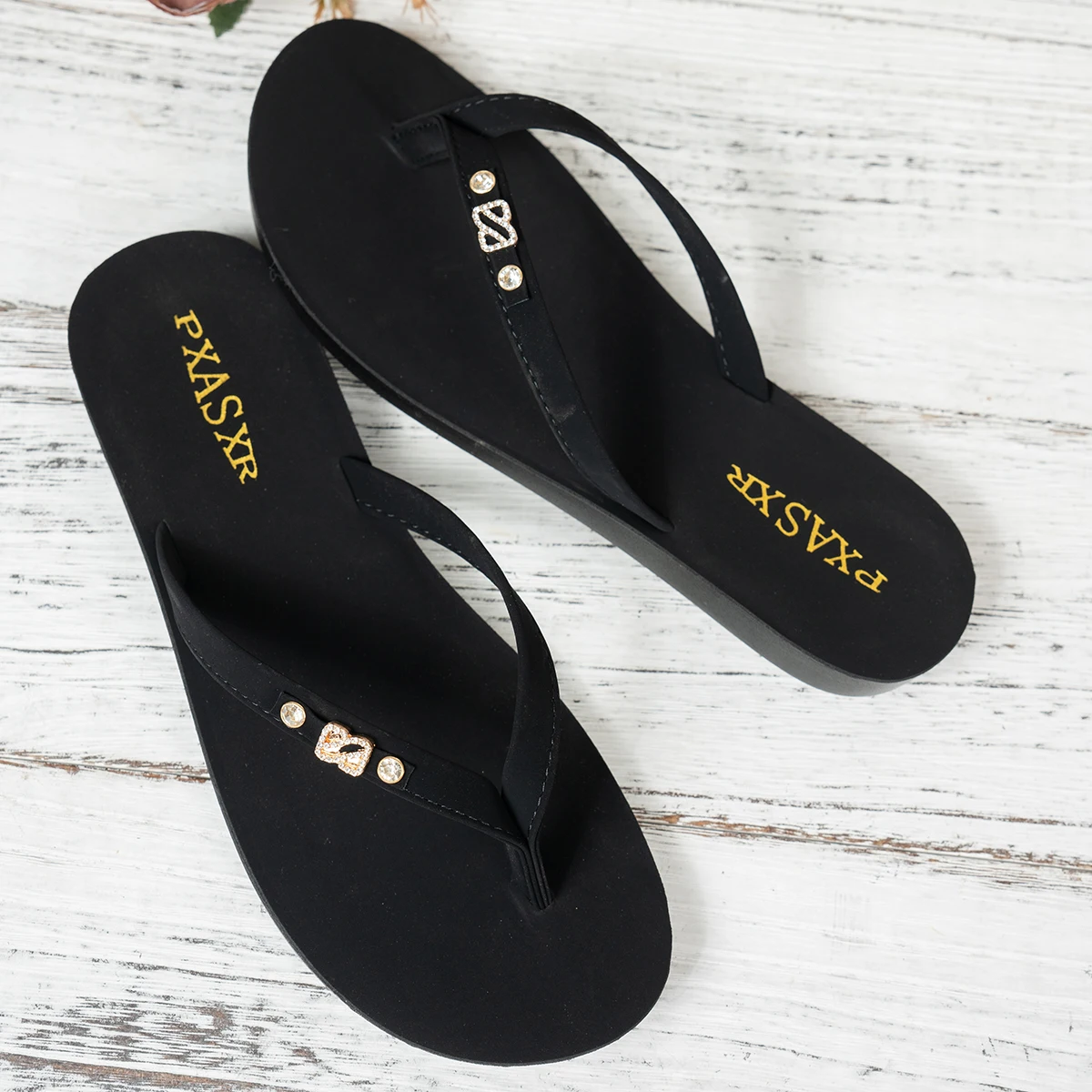 

Женские тапочки-стринги с украшениями из кристаллов и S. Удобные легкие для лета, пляжа, дома, повседневные, модные
