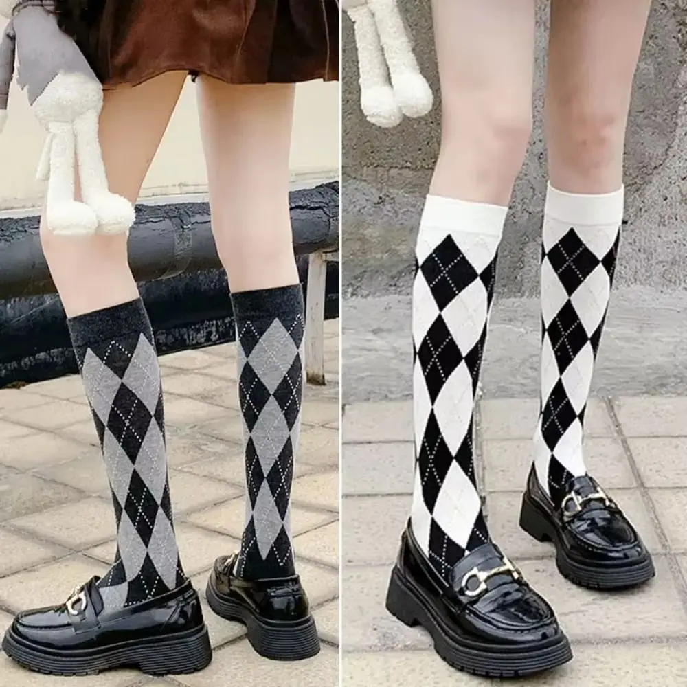 

New Retro JK Long Socks Casual Winter Thickened Thigh High Warm Knitted Knee Socks Women Stockings Women