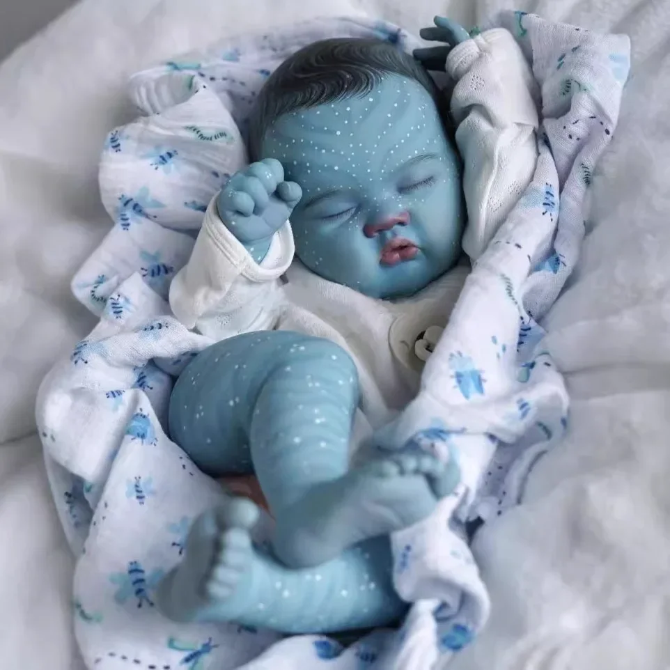 Afbeelding 4: Blauwe Huid Alien Reborn Baby Pop, 18 Inch Realistische Pasgeboren Pop met Sterrenvlekken, Handgemaakt Collectible Cadeau voor Kinderen & Verzamelaars