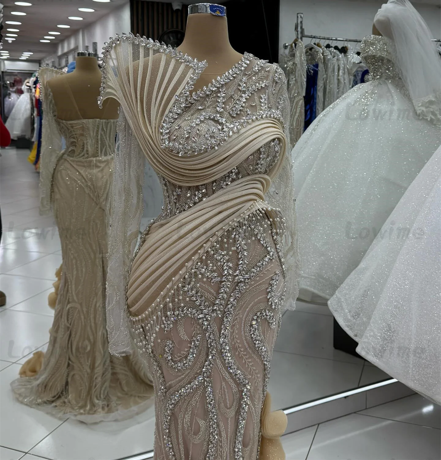 فستان سهرة أنيق بلون الشمبانيا بأكمام طويلة حورية البحر فساتين لحضور الحفلات الموسيقية 2026 مخصص بكريستال متألق وكشكشة رداء حفلات Vestidos