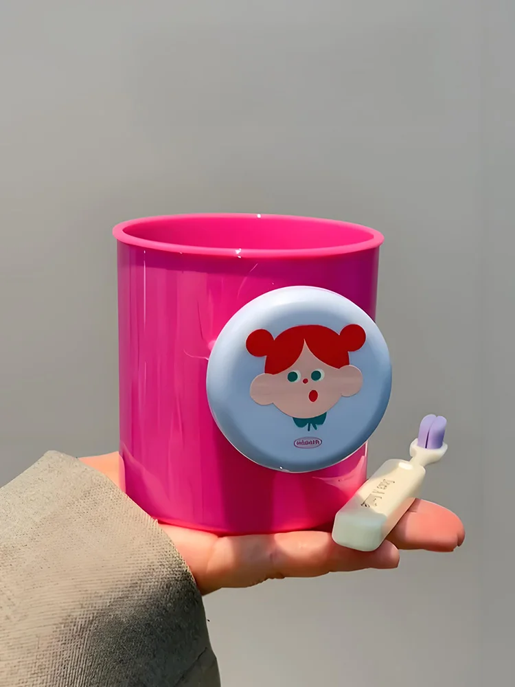 

Cute Toothbru Cup Creative Trendy Design Handle Household Aesthetic Appeal Mouthwa Cup Plastic Material Batoom Accories