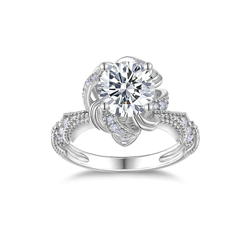 

2-Carat Moissanite S925 Sterling Silver with 18K Gold Minimalist Unisex Ring, Petal Design, Light Luxury High-End, Ideal for Sta