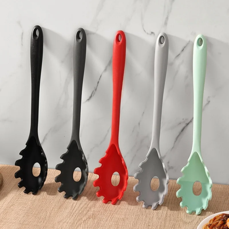 Colador de fideos y Pasta de silicona, cuchara para espagueti con mango largo, cuchara para fideos, colador con ranura, colador de drenaje de nailon, utensilio de cocina