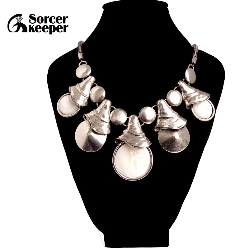 Fashion Nature White Shell Statement Necklace Antique Jewelry Bohemian Vintage SilverColor Jewelry For Women XL025