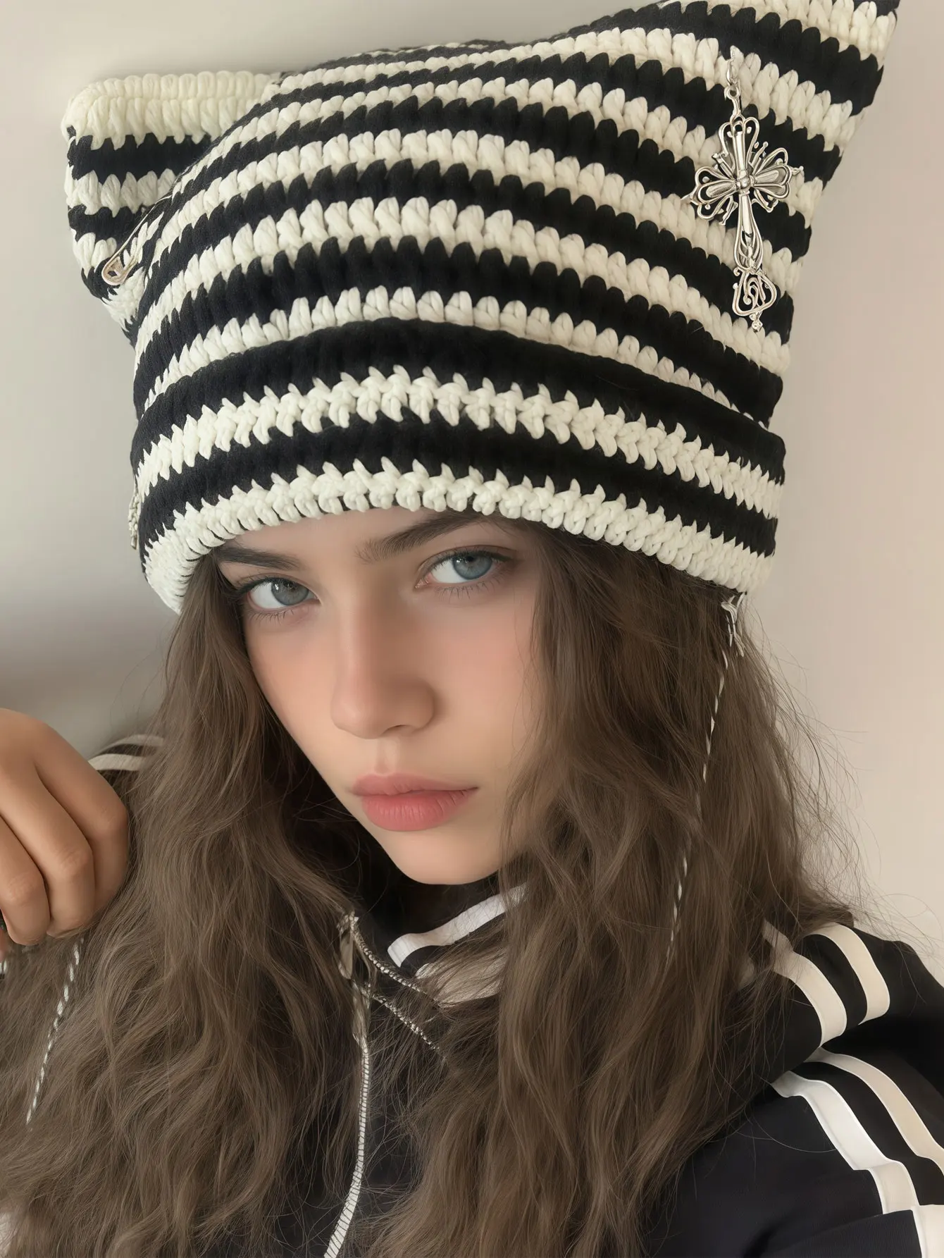 1PC  2026 Autumn/Winter New Style Furball Little Devil Striped Knitted Wool Hat with Flared Brim and Cold Cap