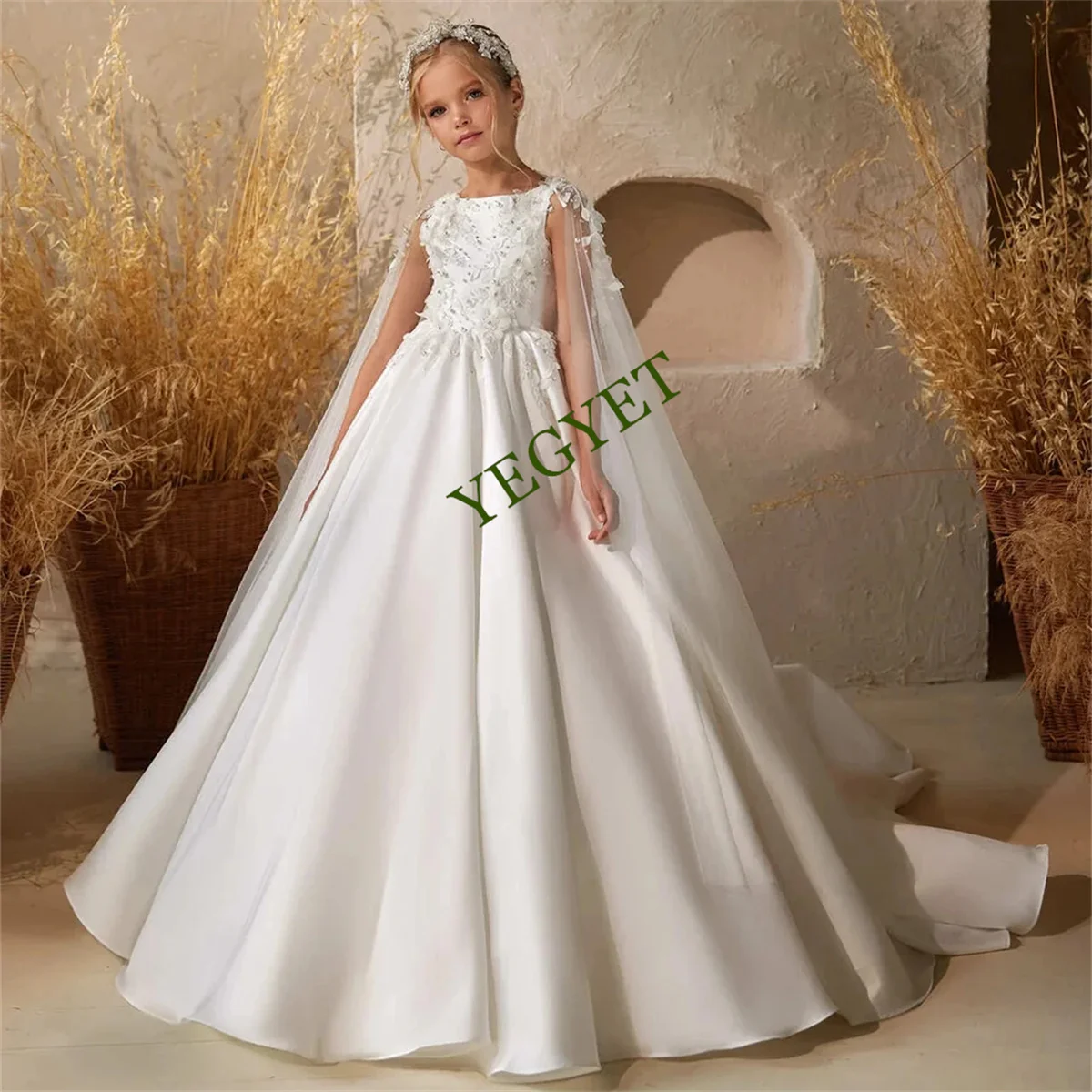 

Flower Girl Dress with Cape Hot Sale O Neck Sleeveless Flowers Applique Ball Gown Satin First Communion Dresses for Birthday