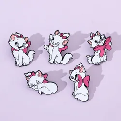 Disney Pins Cute White Cat Brooches Kawaii Marie Cat Metal Badge Accessories Fashion Men's and Women's Bag Clothing Decor Gifts