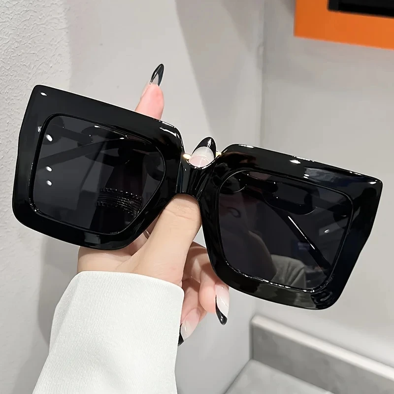 Brand Fashion Large Frame Sunglasses Women Men Personality Chain Lens Leg Design Sun Glasses Retro Rectangle Eyeglasses UV400