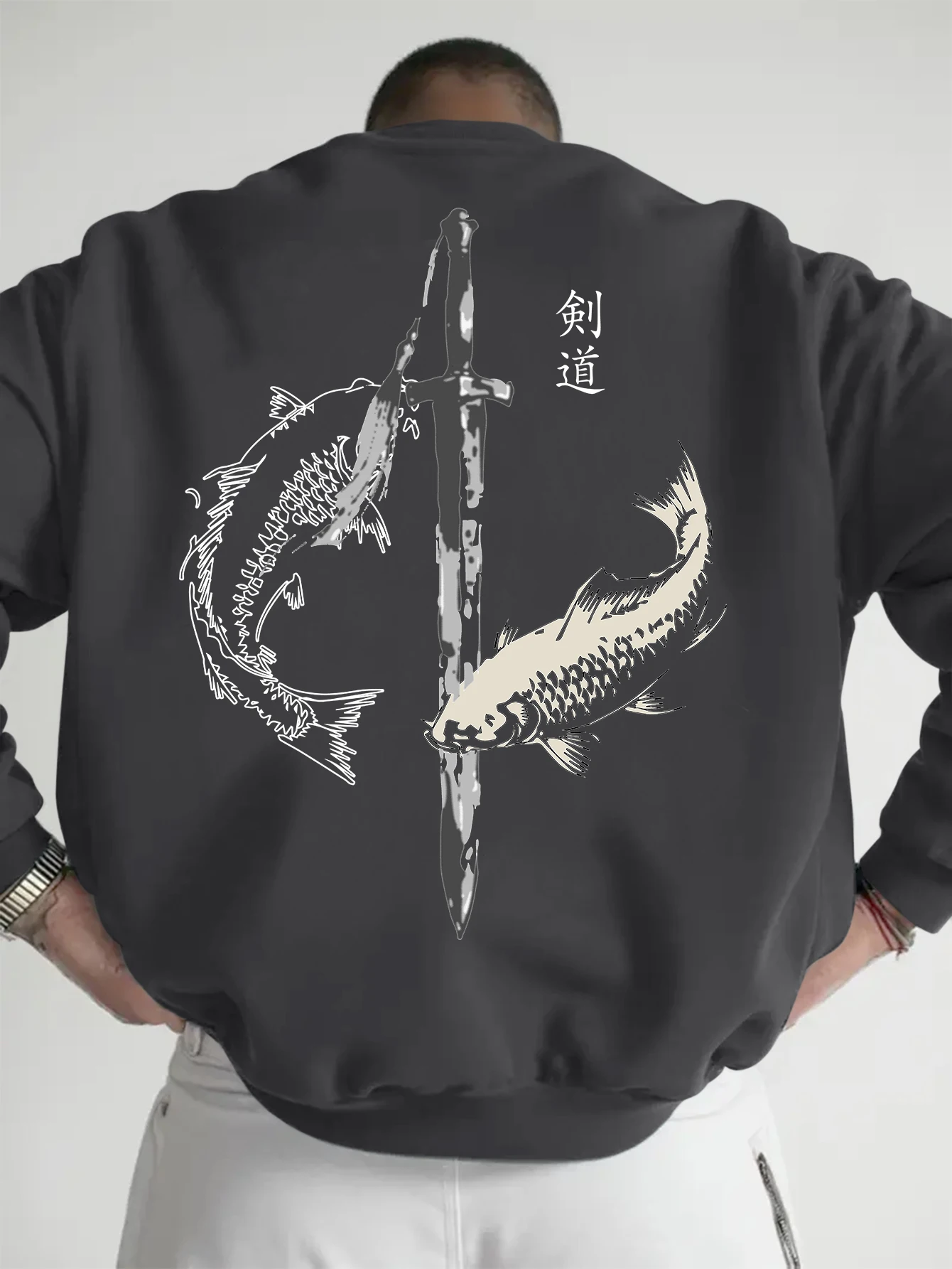 Men Japanese Kendo Koi Fish Sword Graphic Sweatshirt Harajuku Streetwear Oversized CrewneckSweatshirtOrientalAestheticLongSleeve