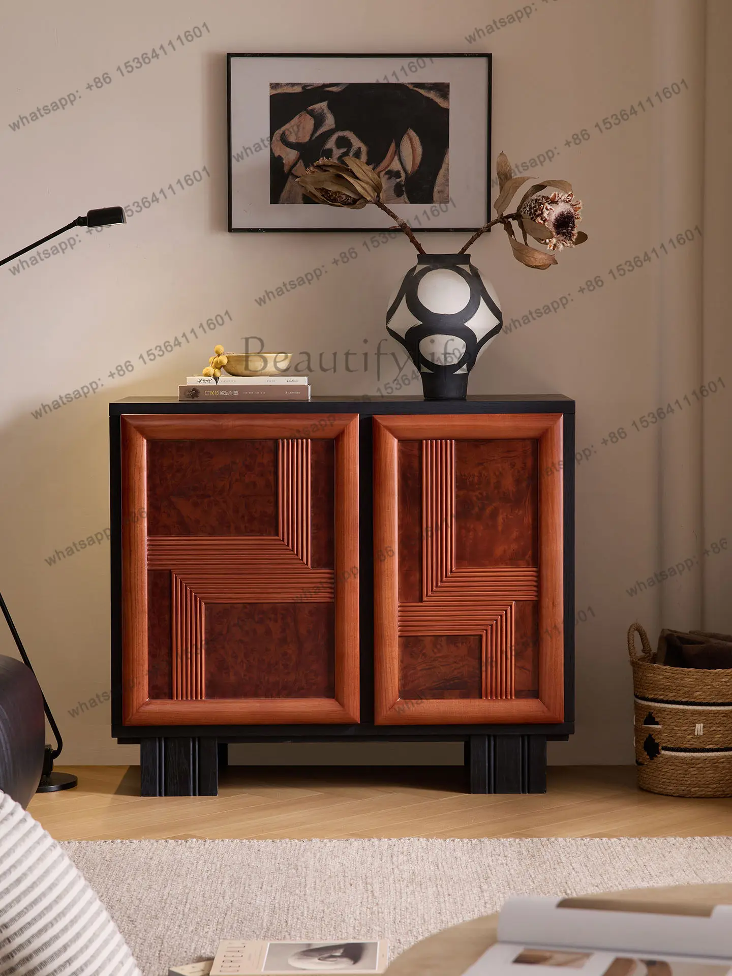 

Integrated dining side cabinet against the wall, antique solid wood storage and sundries storage cabinet