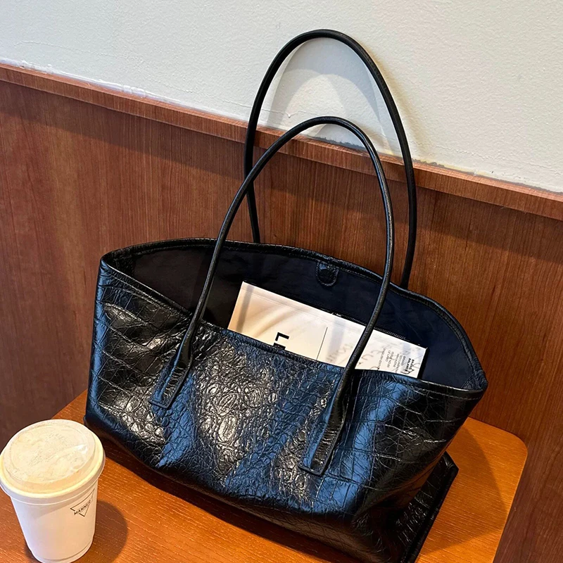 Retro Crocodile Embossed Handb - Luxury Bags Tote recension och pris