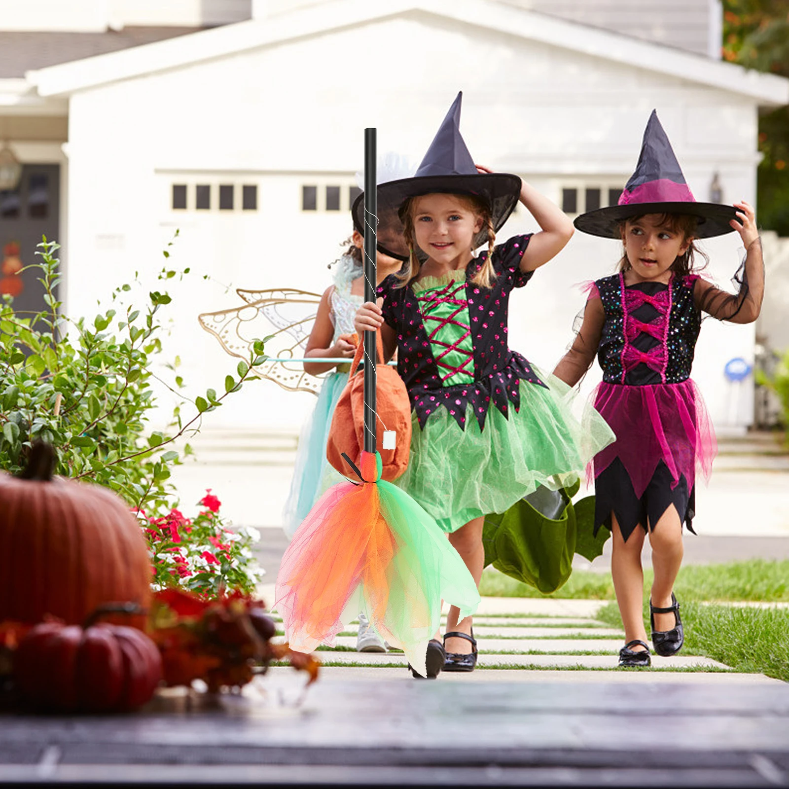 

Colorful LED Broom Halloween Witch Prop ange Pumpkin Toy Light Besom for Kids Cosplay Festival Tools