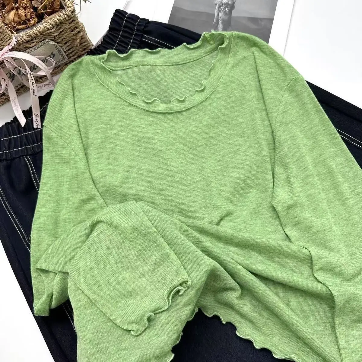 

Green Lotus-leaf Collar Ruffled Hem Cuffs Soft Against The Skin Comfortable Lightweight Top Women Tshirt Soft Long Sleeves Shirt