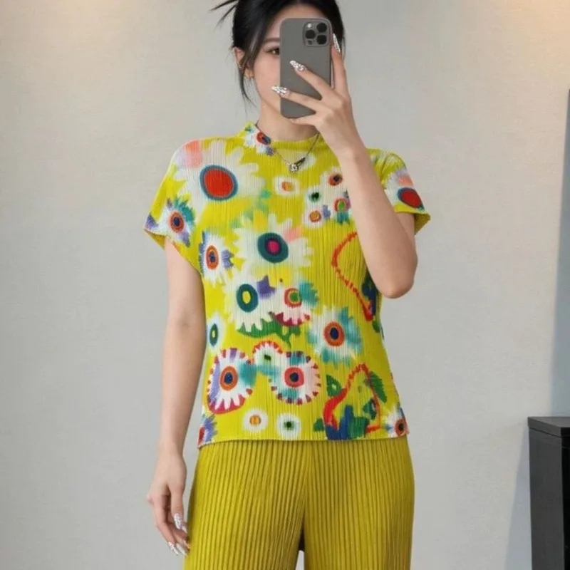 

Miyake Pleated Print T-Shirt 2026 Summer High Neck Short Sleeve Top Colorful Flower Print Design Slimming Niche Women's Clothing