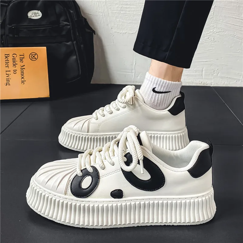 

Men's Shoes Leather 2024 New Man Vulcanized Shoes White Casual Sneakers Fashion Jogging Walking Shoes Tenis masculino