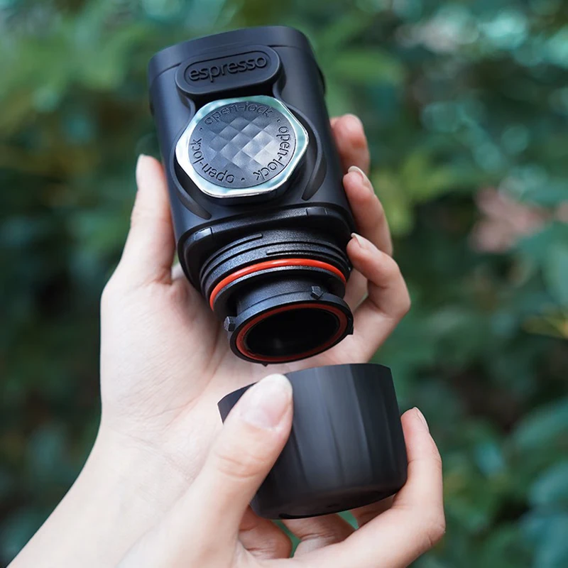 Macchina da caffè portatile Macchina per caffè espresso da viaggio all'aperto 2 in 1 Mini macchina per caffè a capsule a pressione manuale