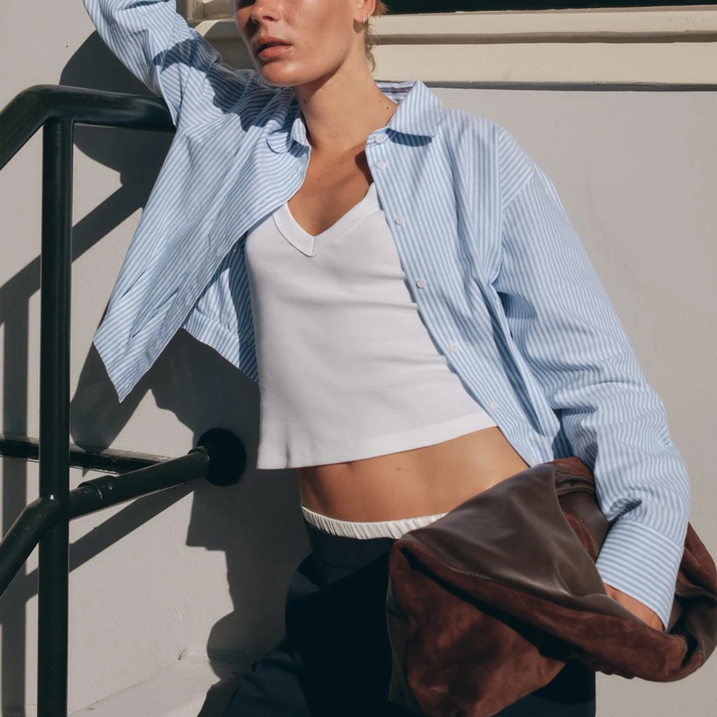 Nowa kolekcja jesień 2025, damska moda, spódnica w paski z plisowanym pasem, marka Z, europejski styl, długa spódnica.