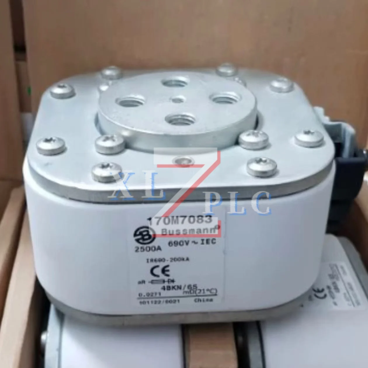 الصمامات الأصلية الجديدة 170M7083 170M8637 170M8639 170M8650