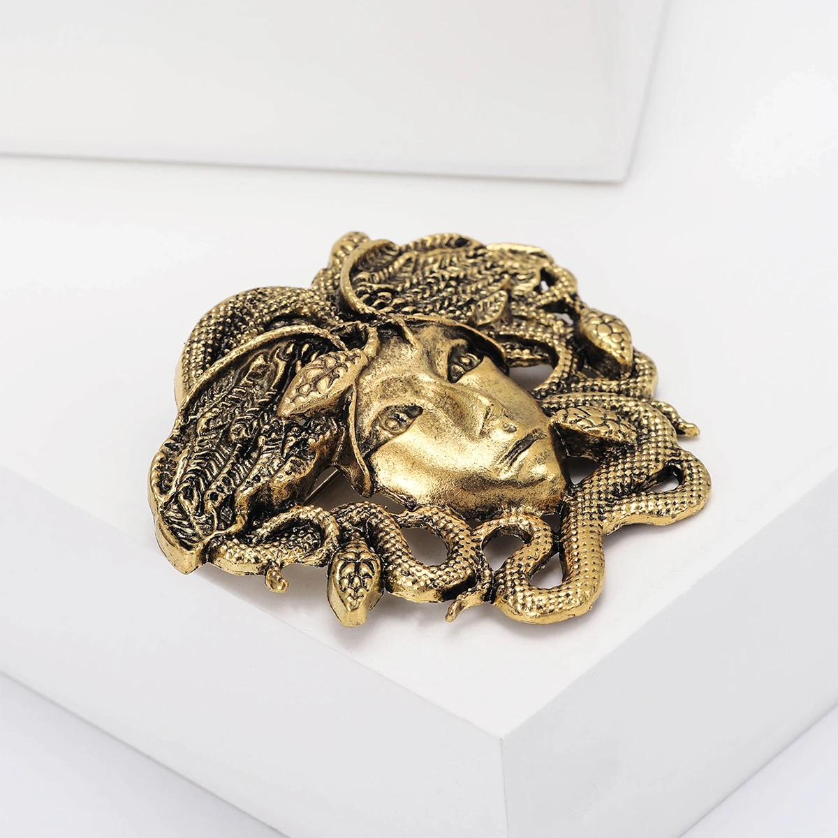 Beaut&Berry Lady Brooch Gold And Silver 2 Color Medusa Brooch Accessories Gift Pin Ornaments Office Gift