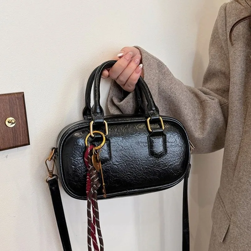 

Best Superstar Show Leather Diaper Bag Ladies Shoulder Purse Casual Simple Vintage Commuter Bag Original Retro Square
