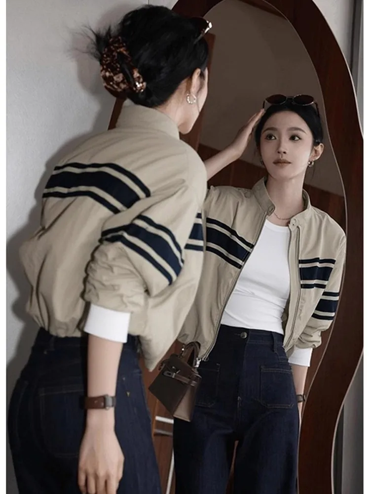 

Faionable Korean Striped ort Jaet Women's Autumn Stand Collar Versatile Small Size Ele Briti Sle Top Coat