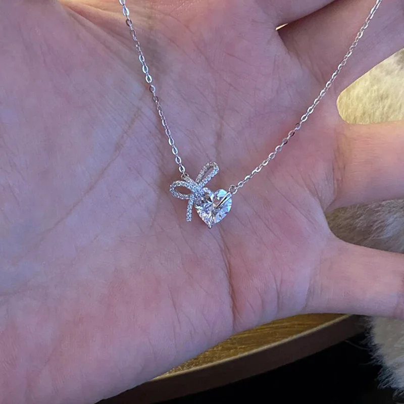 

925 Sterling Silver Heart Necklace Personality Charm Geometric Shape Pendant Choker Birthday Gift for Women Exquisite Jewelry