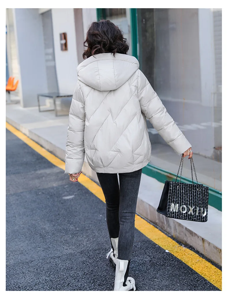 Women's Short Winter Cotton Jacket Warm New Loose Hooded Thick Cotton Coat Trendy Quilted Cotton Padded Jacket Parkas Clothing