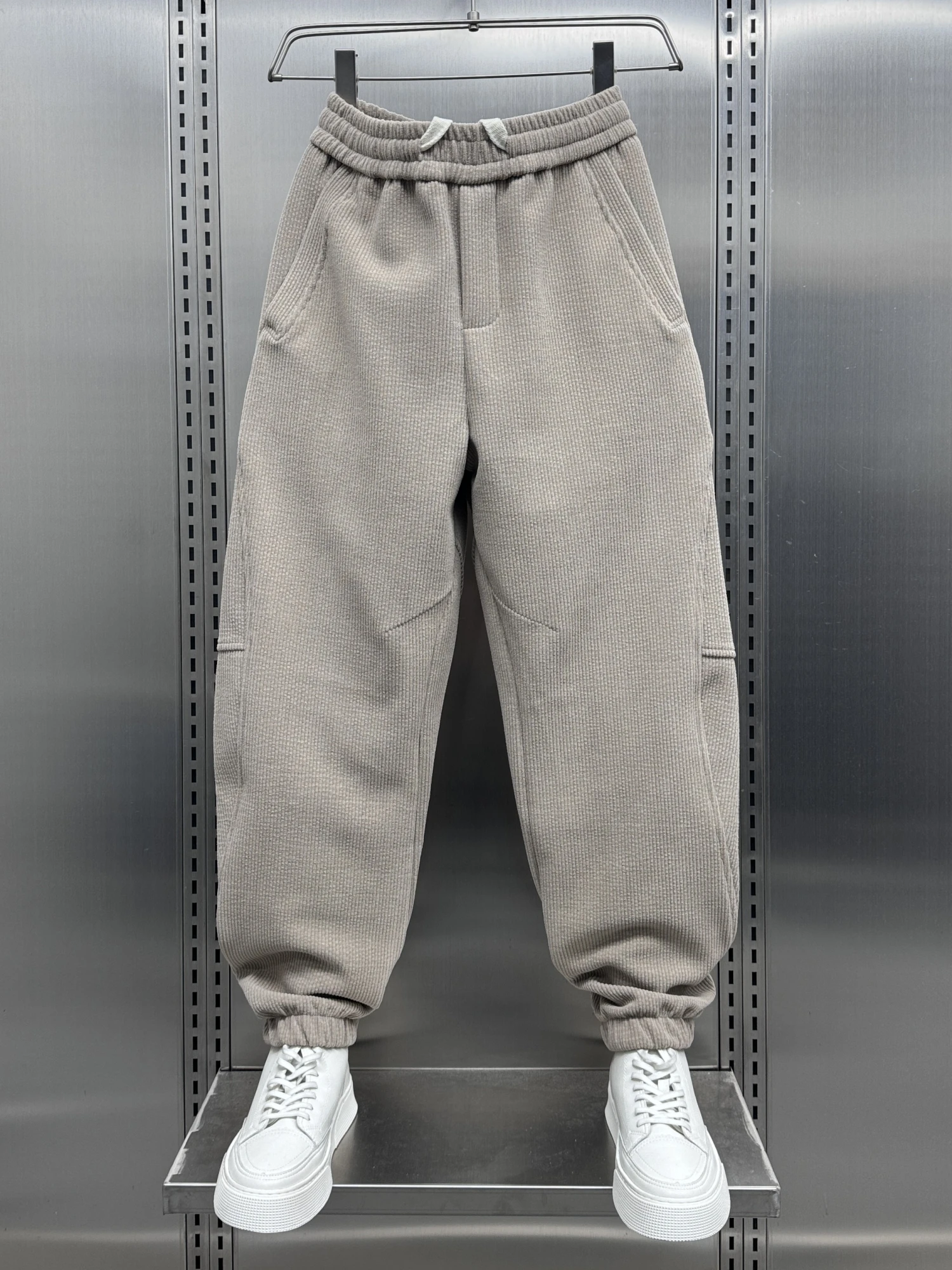 

Осенне-зимние утепленные вельветовые мужские повседневные брюки свободного кроя, однотонные, модные и стильные, молодежная одежда