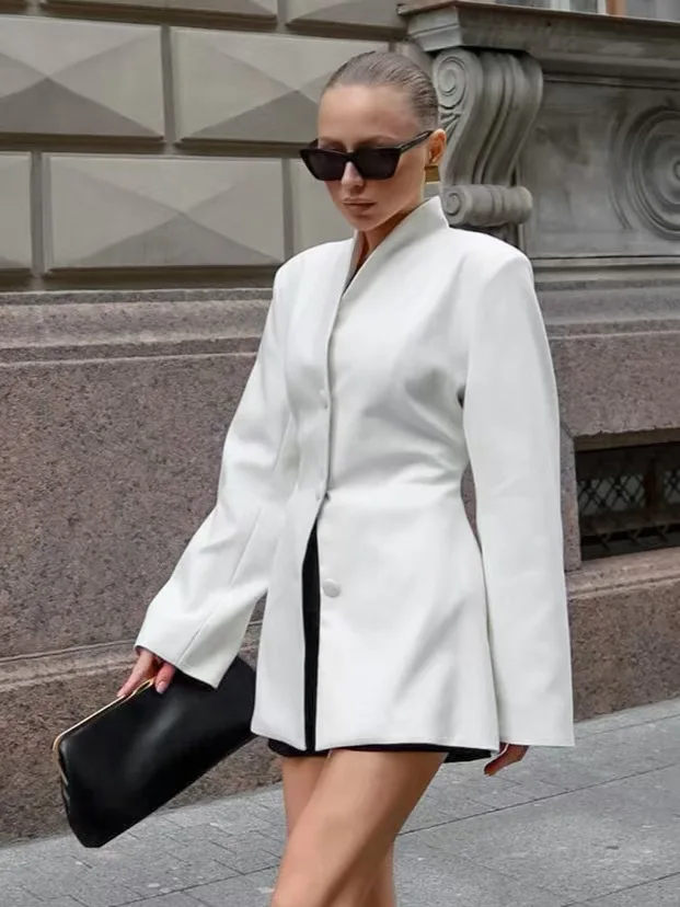 

Приталенный модный повседневный белый костюм-туэт, женское пальто из полиэстера, длинный воротник-стойка, застежка на одной пуговице, обычный L...