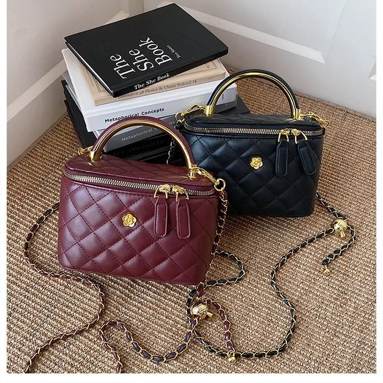 

2026 New Arrival Women's Box Bag, Quilted Leather, Gold Handle, Camellia Decor, Chain Shoulder Bag